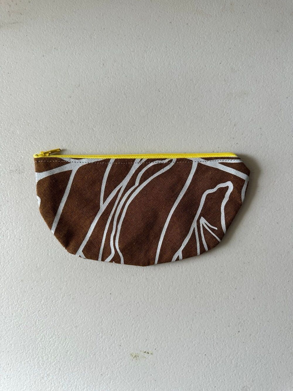 NWOT Handcrafted Handmade Hawaiian Sig Zane Material Cosmetic Make Up Zip Pouch
